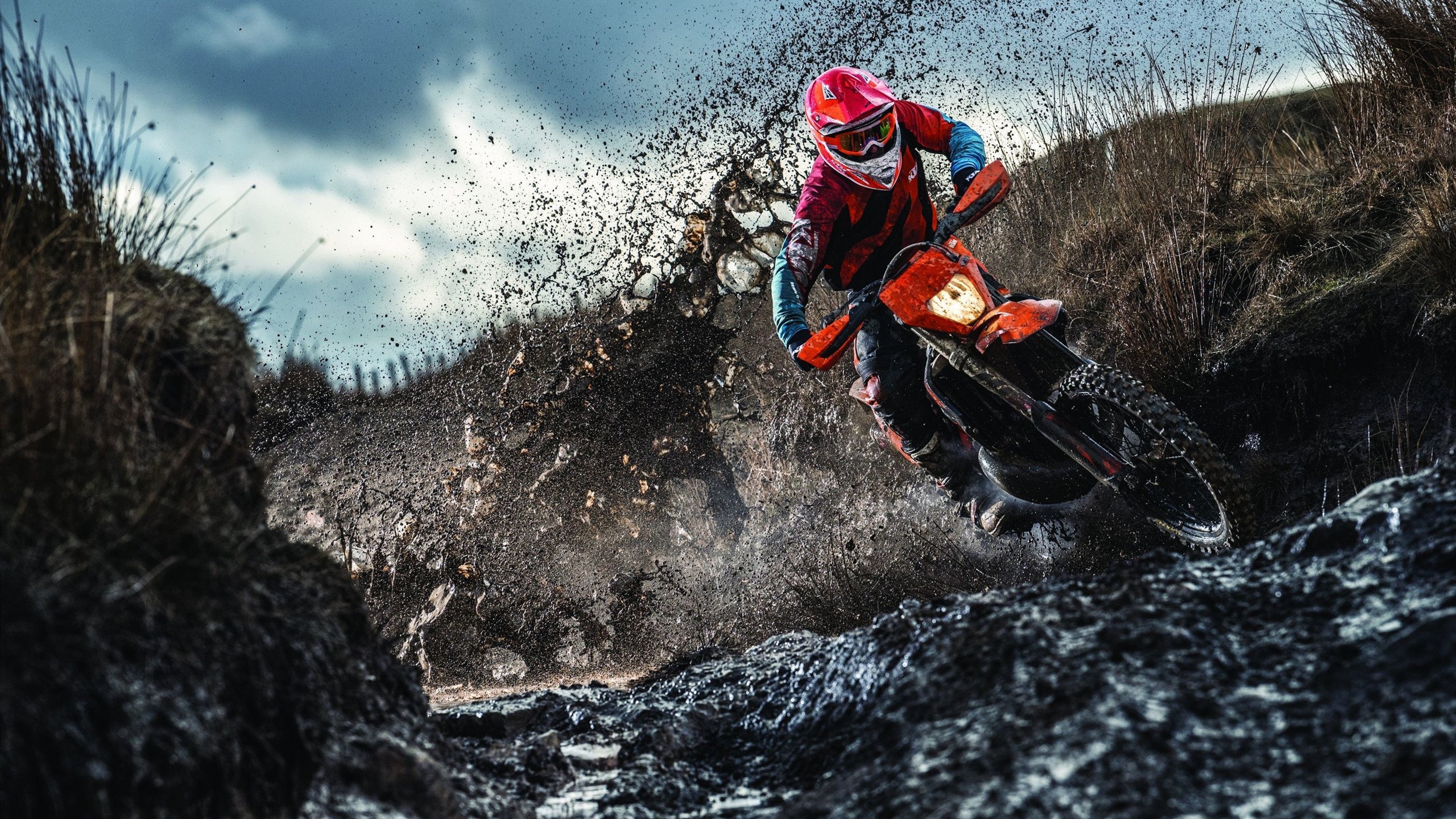 Karsa意外战胜FPX,重返赛场引爆全场!引发球迷热议