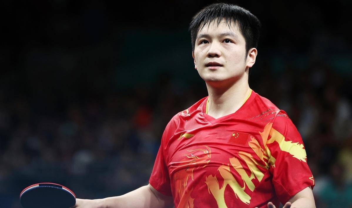 败北引发热议！，费德勒在DWG比赛中表现优异引发球迷热议的简单介绍