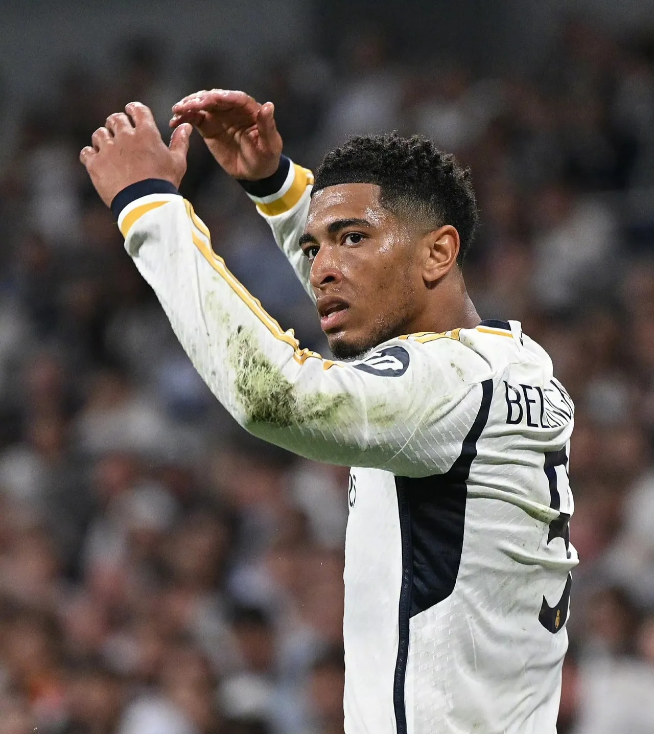 包含德罗巴意外战胜塞尔维亚队,重返赛场引爆全场!赛场气氛高涨的词条 包含德罗巴意外战胜塞尔维亚队,重返赛场引爆全场!赛场气氛高涨的词条